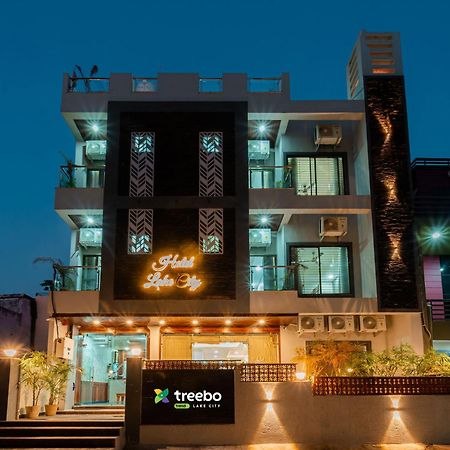 Treebo Lake City Bhopal Buitenkant foto