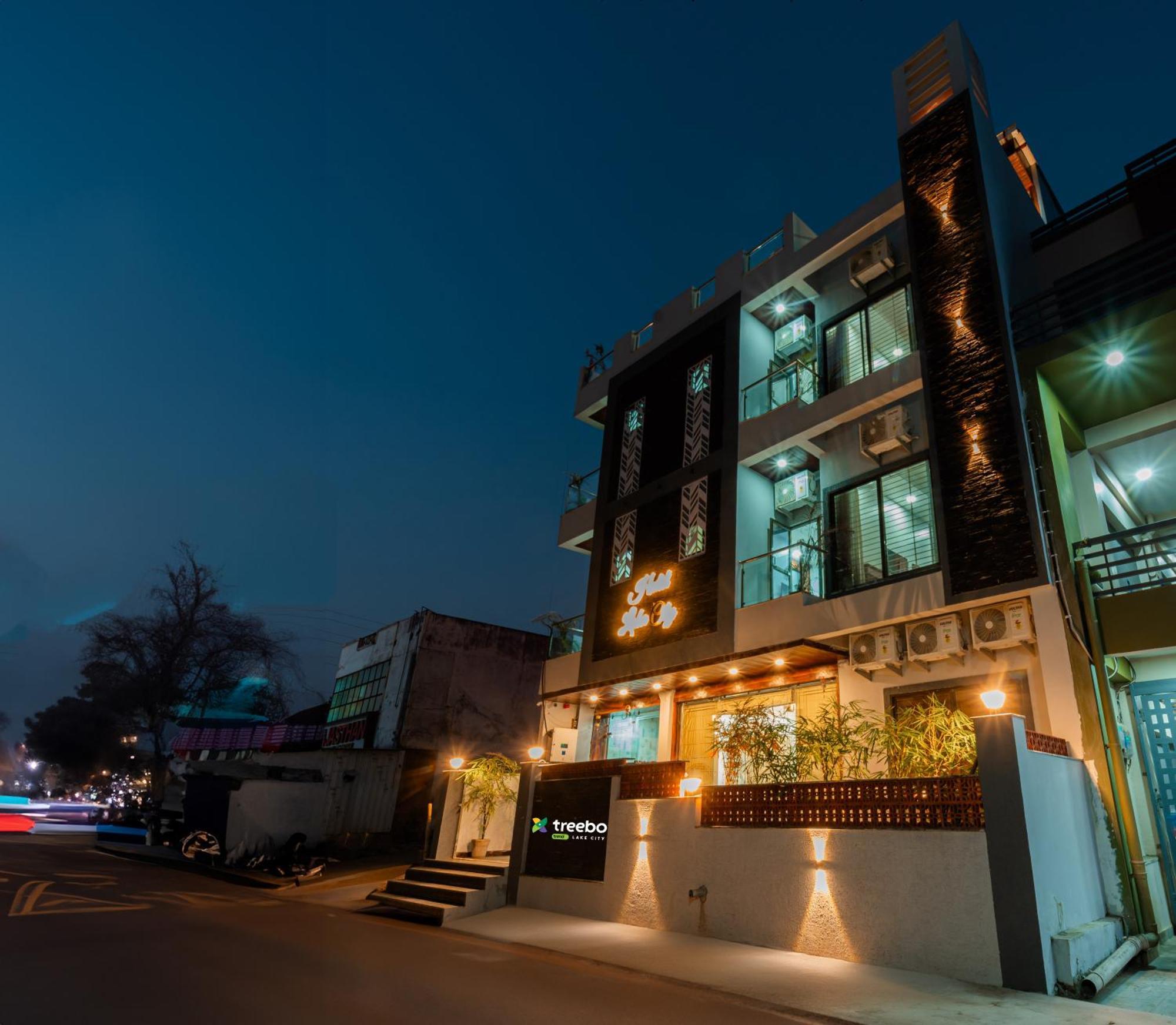 Treebo Lake City Bhopal Buitenkant foto